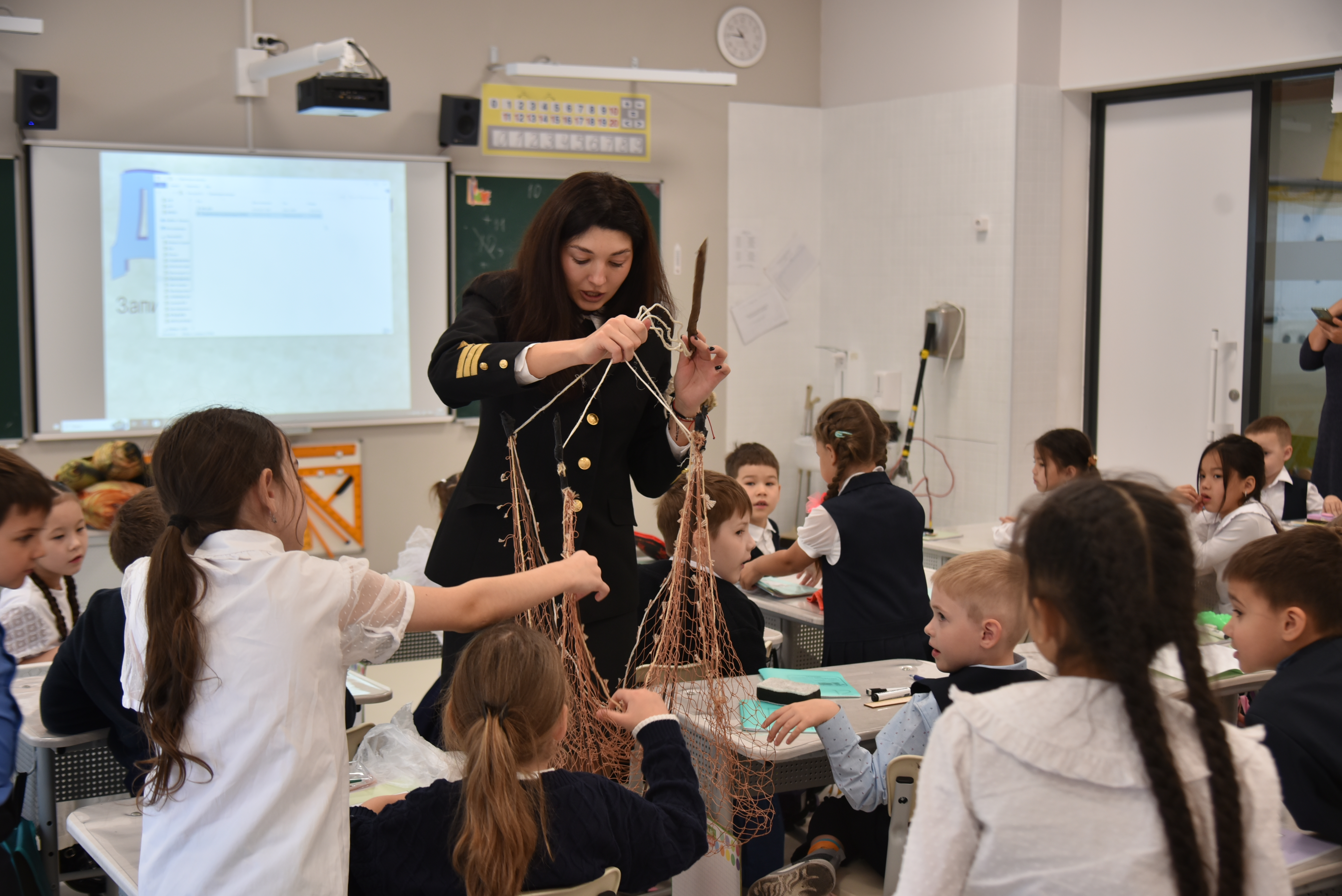 Сотрудники Нижнеобского ТУ Росрыболовства провели увлекательные уроки рыбоохраны для учеников 1 и 3 классов МАОУ СОШ №95! 