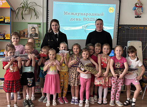 Вода — это жизнь: инспекторы Нижнеобского ТУ Росрыболовства рассказали детям, как беречь реки и их обитателей!